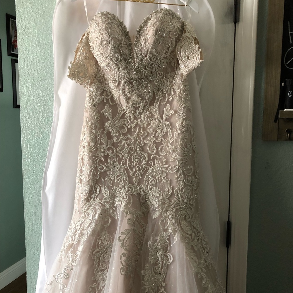 Wedding dress